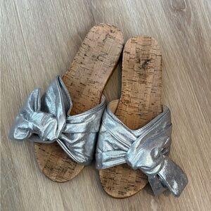 Ninety Union Woman’s 8 Silver Fabric Bow Slide Sandals